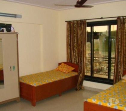 Rooms for rent Mumbai - Photos for Paying guest in Malad west for female dial 9768308008