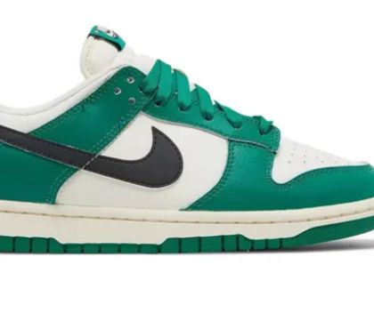 Clothes manufacturers Pune - Photos for Nike Air Jordan Price in India
