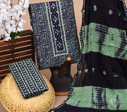 Clothes for sale Jaipur - Photos for The Ultimate Guide to Gota Patti Suit Design: Everything You
