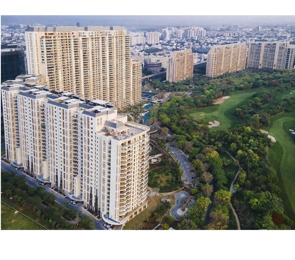 Houses & Flats for sale Gurgaon - Photos for Discover Unrivaled Elegance at DLF Property Gurgaon