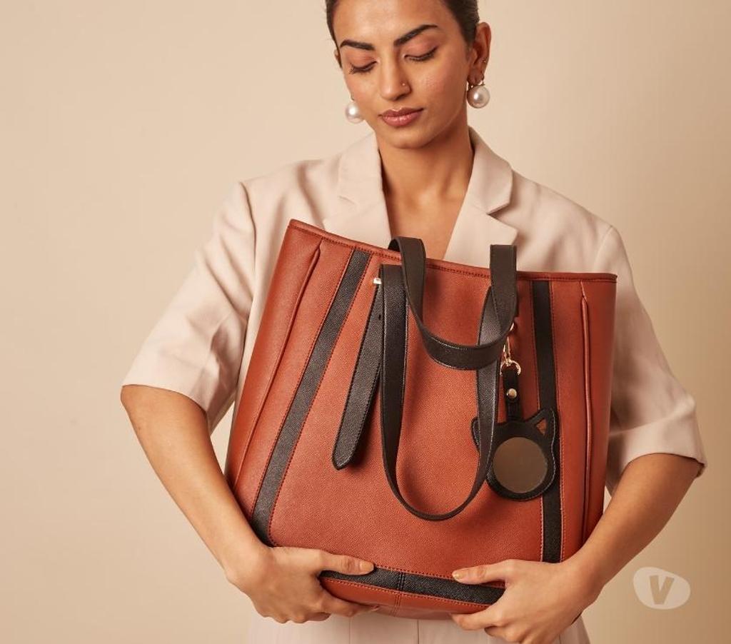 Buy & Sell Clothes Bangalore - Photos for Girlboss Women's Leather Handbags | Luxury & Style | ODDCAT