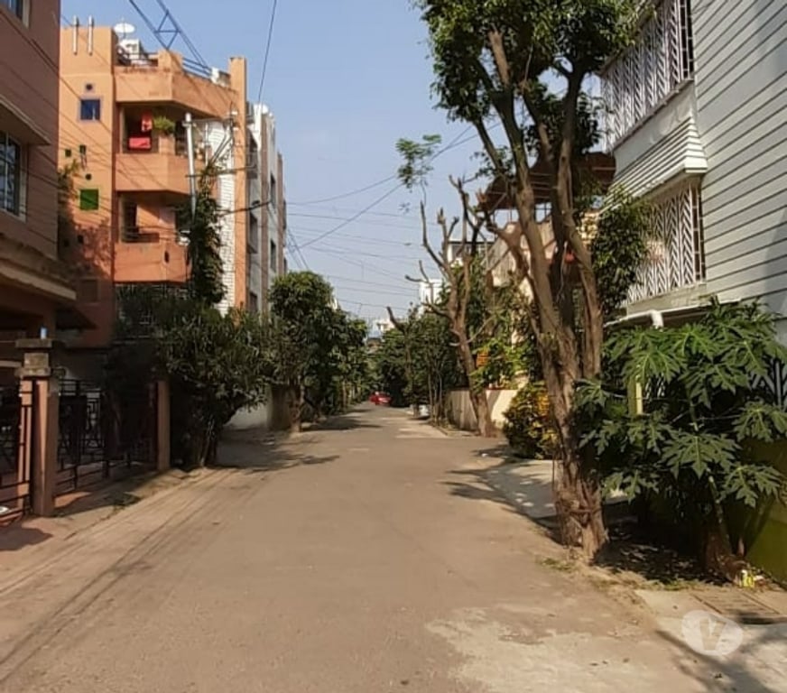 Houses & Flats for sale Kolkata - Photos for 3BHK Semi Furnished Flat For Sale near EM Bypass Kolkata