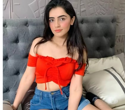 Call girl - Photos for Only cash payment outcall service available 24 hours