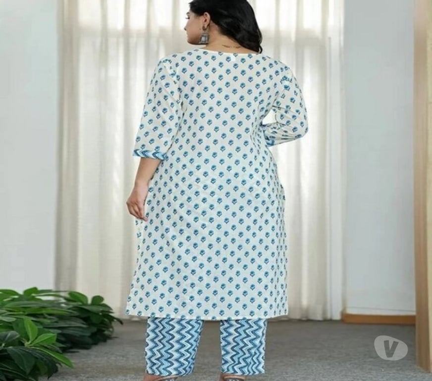 Buy & Sell Clothes Kolkata - Photos for Elegant Blue and White Floral Printed Jaipuri Kurta Set