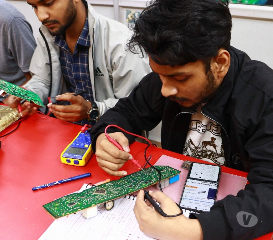 Coaching class New Delhi - Photos for AC Repairing Course | AC Repairing Institute in Delh