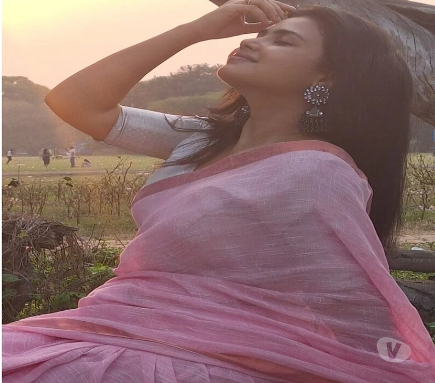Buy & Sell Clothes Kolkata - Photos for Classic Pink Handloom Linen Saree