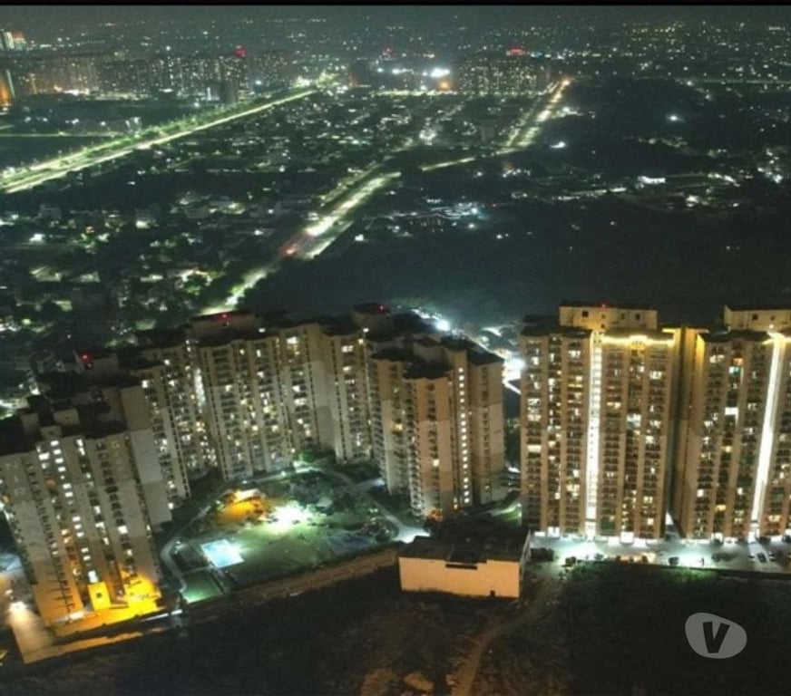 Houses & Flats for sale Noida - Photos for Location Benefit Of Nirala Greenshire