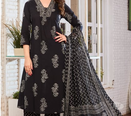 Clothes for sale - Photos for Buy Hand Block Floral Print Straight Suit Set Online
