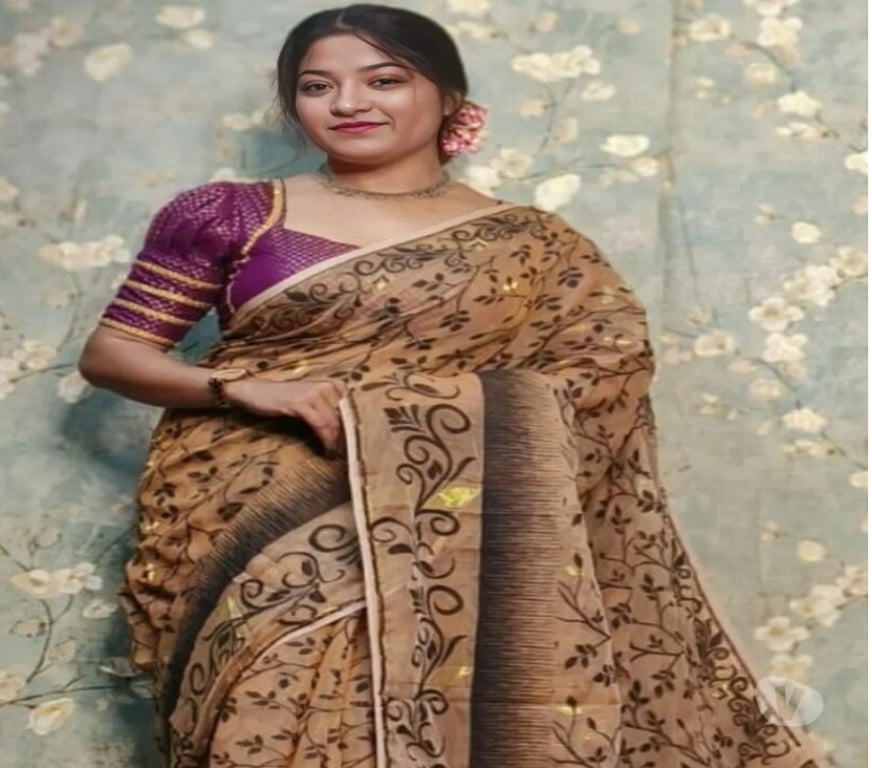 Buy & Sell Clothes Kolkata - Photos for Brown Soft Jamdani Saree