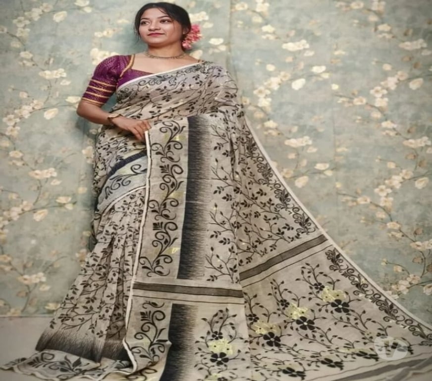 Buy & Sell Clothes Kolkata - Photos for Off-White Designer Soft Jamdani Saree