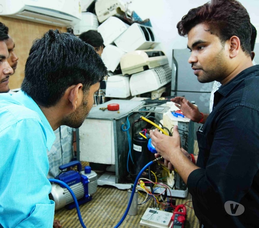 Coaching class New Delhi - Photos for AC PCB Repairing Course | AC Repairing Institute in Delhi