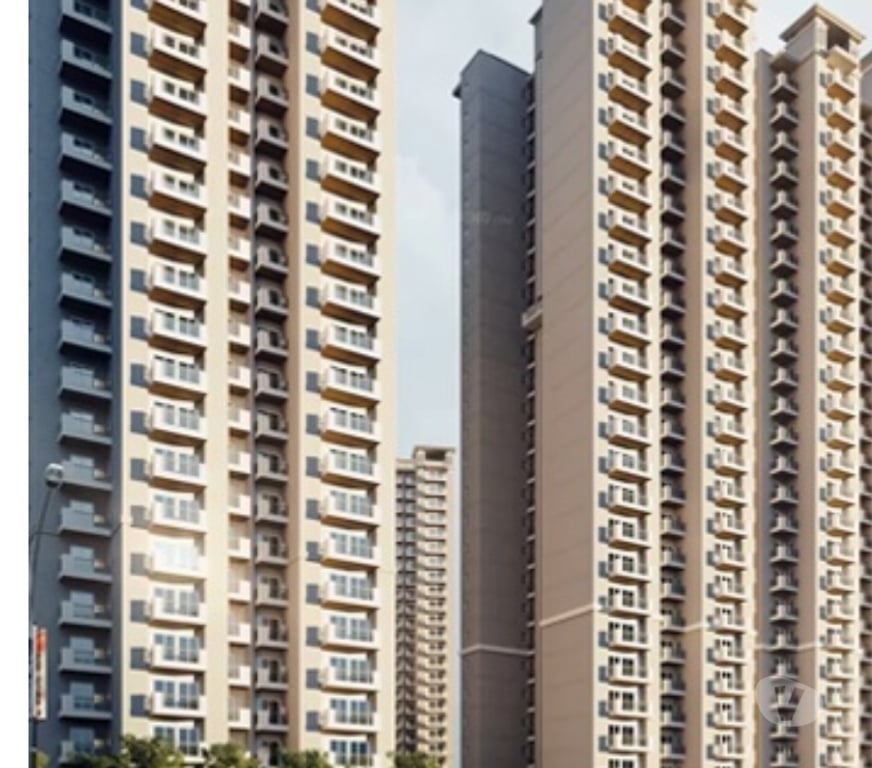 Houses & Flats for sale Noida - Photos for Express Astra Luxury Duplex Houses