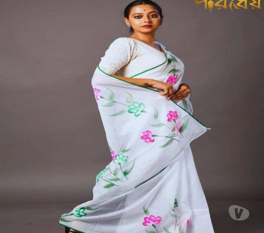 Buy & Sell Clothes Kolkata - Photos for White Mulmul Cotton Saree with Floral Print for Durga Puja