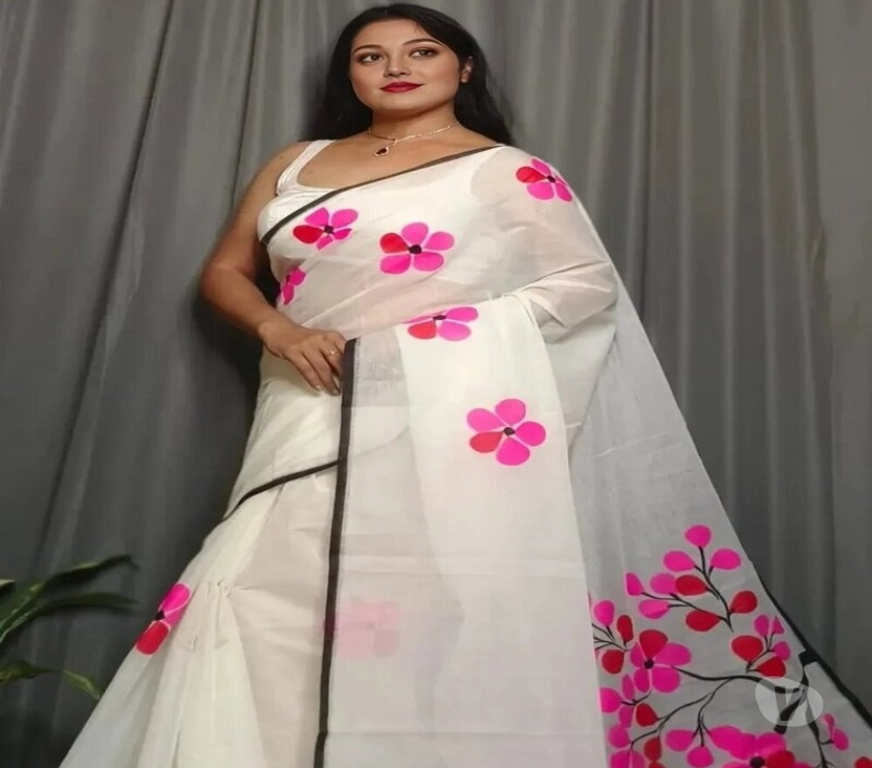 Buy & Sell Clothes Kolkata - Photos for White Pure Mull Cotton Saree with Hand Printed Pink Jaba